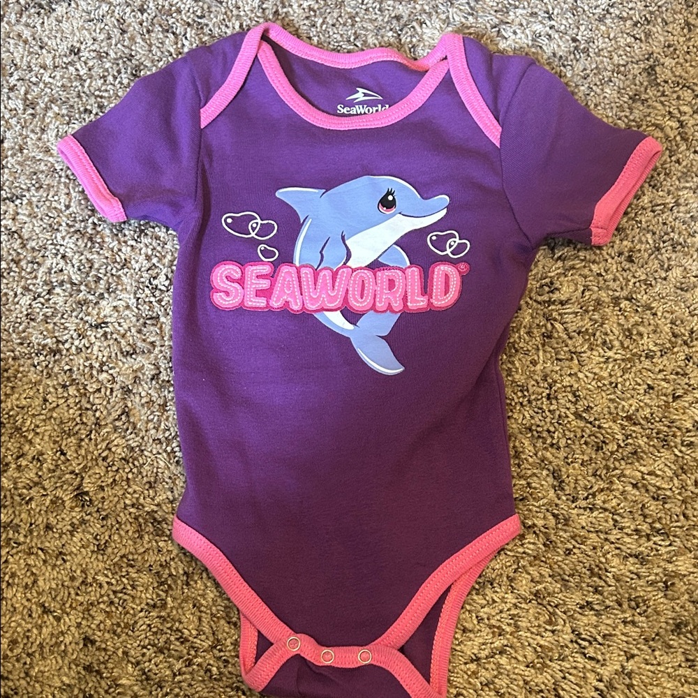 SeaWorld Purple and Pink Kids Bodysuit